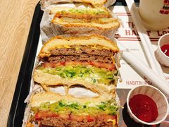 -The Habit Burger Grill 哈比特汉堡(复兴soho店)