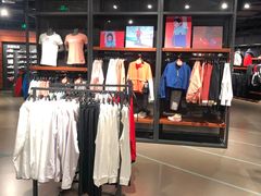 -耐克(恒隆广场店)