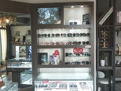 店内环境-视野联行眼镜蔡司·依视路官方授权店(顺城店)