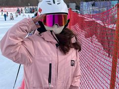 -亚布力新体委滑雪场