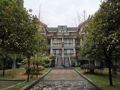 -虹都水岸酒店
