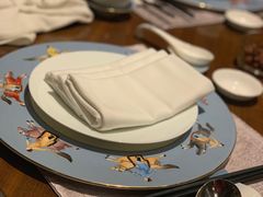 餐具摆设-中國藍-梁子庚餐廳