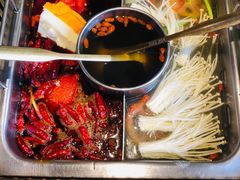 -雾都渣渣火锅(南城智汇城店)