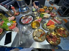 -哈哈碳都·牛肋条无限自助烤肉(台江万达店)