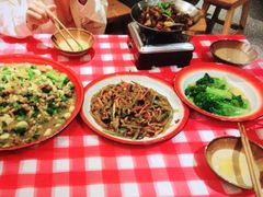 -思博半步颠小酒馆(梦时代店)