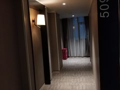 -如家精选酒店(兰州张掖路西关地铁站中山桥店)