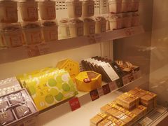 -好利来(高新枫叶广场店)