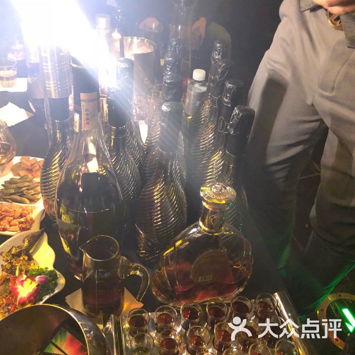 威图酒吧图片