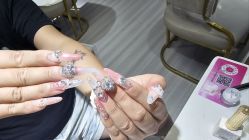 -瞧·享轻奢美甲美睫