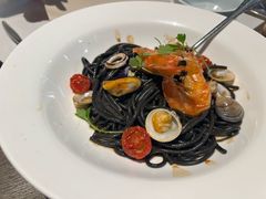 -港丽餐厅(来福士店)