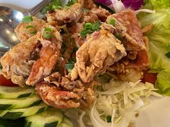 -Chom Cafe and Restaurant