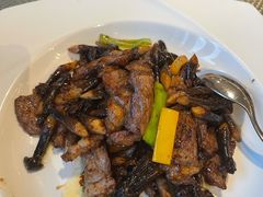 鸡枞菌雪花牛肉-莫干山郡安里度假酒店-桃尖中餐厅
