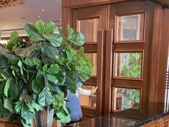 -八府香鸭·啫啫煲(华山路店)