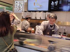 -奈雪的茶(亨特国际广场店)