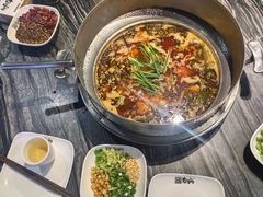 -老船舫·现做活鲜鱼馆(东郊记忆店)