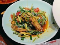 -川流不息·地道川菜·小龙虾(新松江路店)