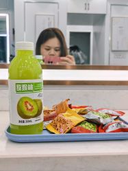 -镁连社·美联社