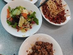 -汗腾格里·风味餐厅(新疆驻京办店)