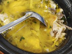 草鸡汤-品鲜村农家菜·阳澄湖大闸蟹(总店)