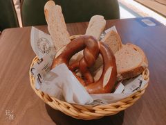 手工面包篮-Ambra Haus琥珀屋精酿餐厅(宝山店)