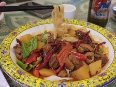 新疆大盘鸡-新疆红柳花餐厅(新洲店)