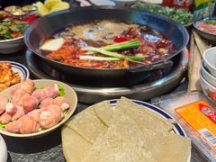 -四小区火锅·巷子里的重庆火锅(花照壁店)