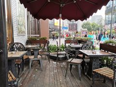 露天位-BROAD面包路·欧式面包(龙湖时代C馆店)