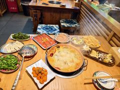 -洱火云南酸菜牛肉火锅(石景山当代商城店)