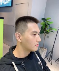 -东方美妍小鹏造型