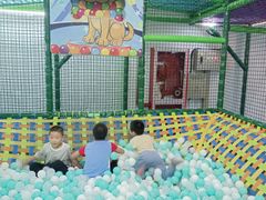 -蒙特利亲子乐园