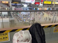 -麦当劳(上海虹桥站30B检票口楼上)