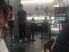 大堂-必胜客(大悦城店)