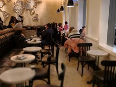 大堂-星巴克臻选(广州沙面店)