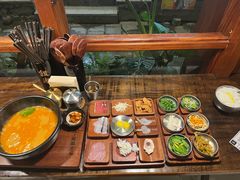 -银米·云南传统过桥米线(双廊黑金冠店)