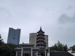 -绳金塔