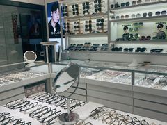 -潘多拉眼镜·蔡司依视路明月(潘家园店)
