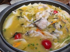 -山城外·非遗酸菜鱼(蜀都万达店)