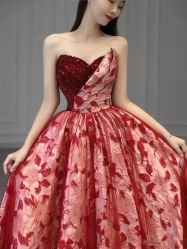 -派丽莫Pellimo原创设计婚纱品牌