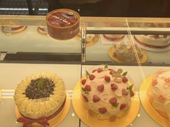 -花花卷卷·鲜食蛋糕(泉屋店)