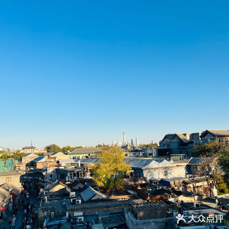 北平的秋天🍁，藏在这家绝美屋顶露台咖啡店☕️｜糖房咖啡