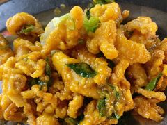 蛋黄苏东-黄亚华小食店(Jalan Alor)