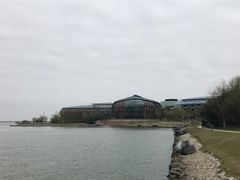 -上海滴水湖皇冠假日酒店