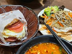-万红路羊汤烧饼店(将台路店)