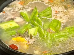 -野迹·石橄榄鸡·烧烤(新洲店)