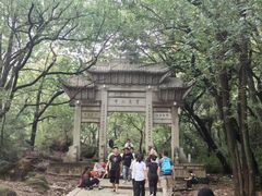 -灵岩山风景区