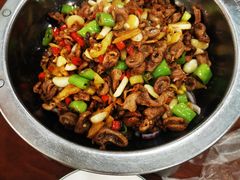 -湖南人家湘菜馆(镇江路店)