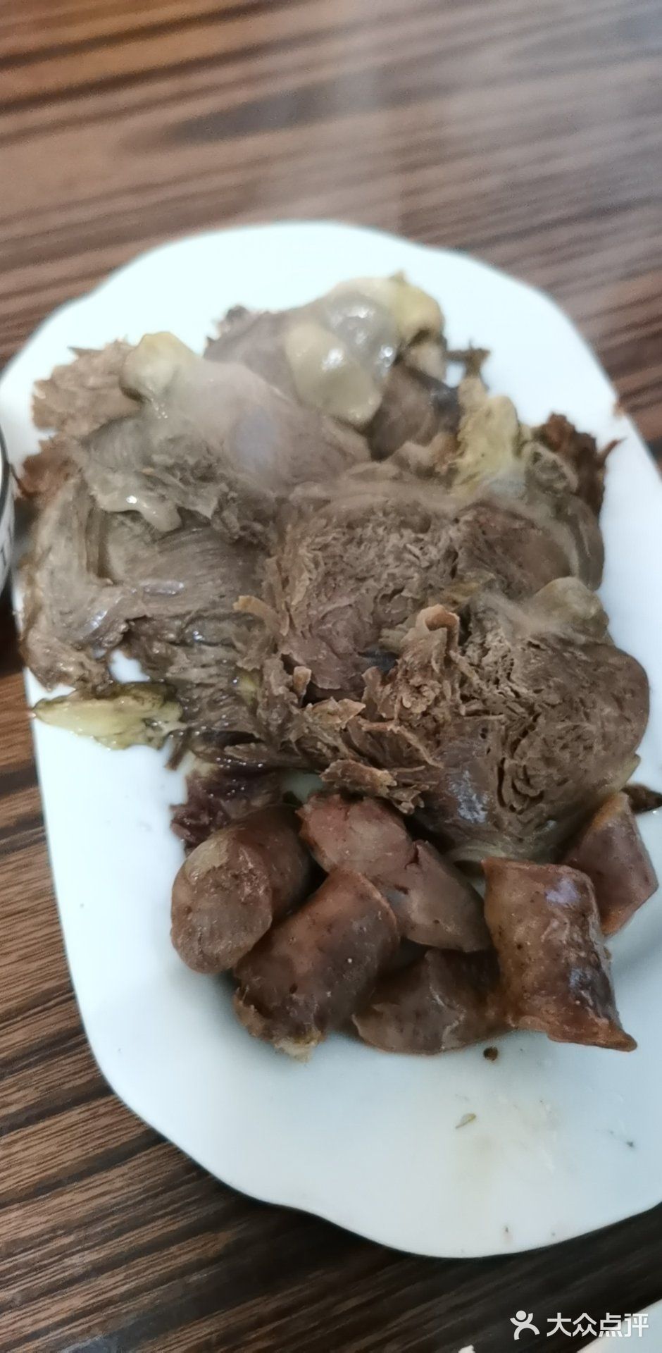 小鸡炖蘑菇，蒜台炒肉，还有肘子，都是超级美味的！