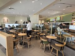 大堂-星巴克(广州正佳广场4层店)