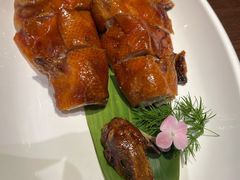 -蝴蝶里·粤菜·点心(滨江龙湖店)