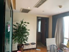 -天豪花香村酒店(贵阳花果园文创园店)